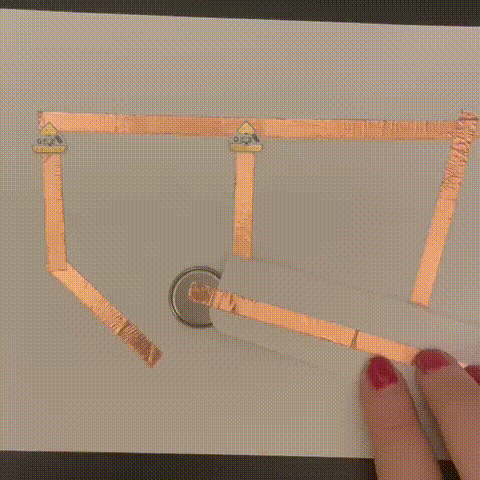 This is me alternating between each light. At this point I was debating doing something with this for my final.