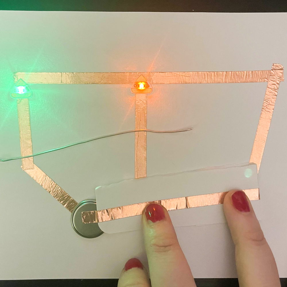 I decided to screw around with my tester circuit so I added another light. I wanted to see if the 2nd light added would be more faded than the first due to it being an add on. But I noticed that in this specific case both lights were quite bright.